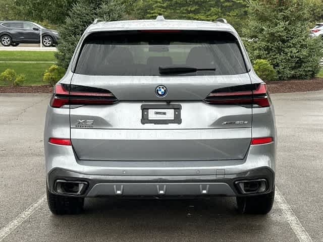 Used 2024 BMW X5 xDrive50e w/ M Sport Package AWD/4WD image 4