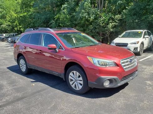 Used 2017 Subaru Outback 2.5i Premium AWD/4WD image 1