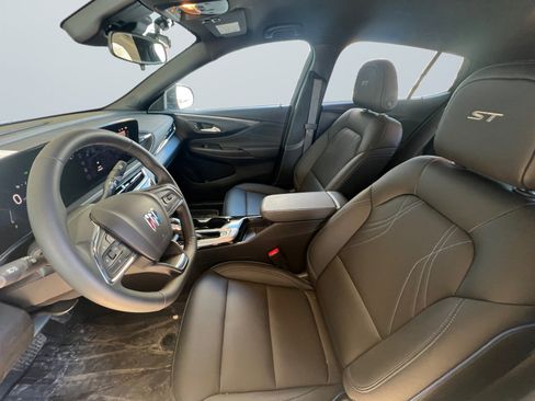 Used 2025 Buick Envista Sport Touring w/ Convenience II Package image 10