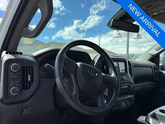 Used 2025 Chevrolet Silverado 2500 Custom w/ Custom Value Package AWD/4WD image 12