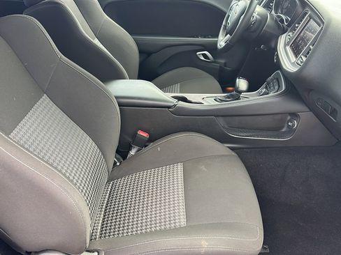 Used 2022 Dodge Challenger GT w/ Blacktop Package image 20