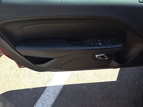 Used 2018 Dodge Challenger SXT Plus RWD image 11