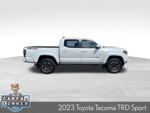 Used 2023 Toyota Tacoma TRD Sport AWD/4WD image 5