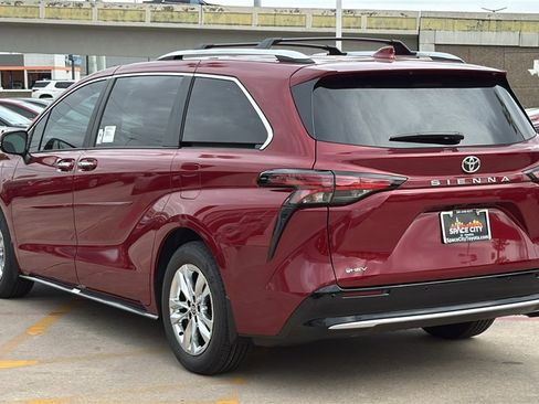New 2026 Toyota Sienna Limited image 3