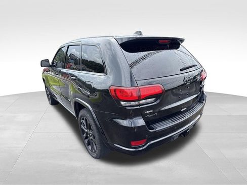 Used 2020 Jeep Grand Cherokee Altitude AWD/4WD image 9