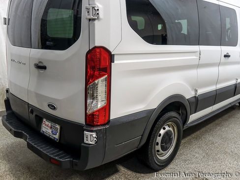 Used 2017 Ford Transit 150 XL image 7