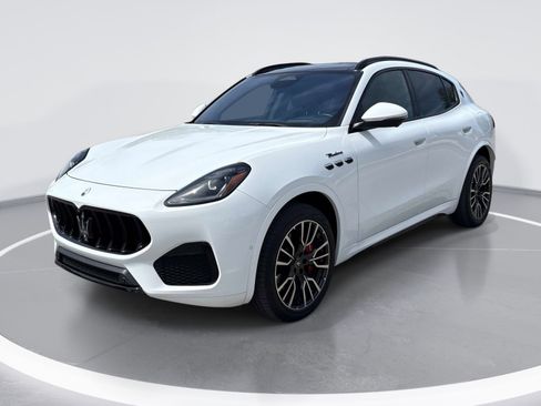 Used 2023 Maserati Grecale Modena image 3