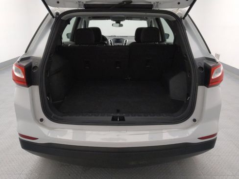 Used 2021 Chevrolet Equinox LS AWD/4WD image 29