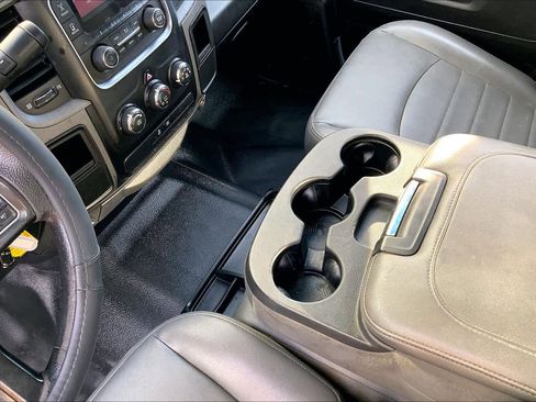 Used 2017 RAM 3500 Tradesman image 16