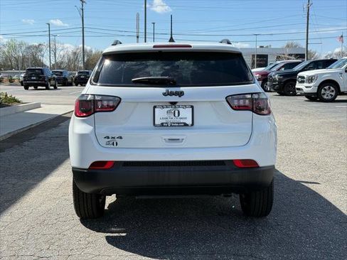Certified 2026 Jeep Compass Latitude AWD/4WD image 23