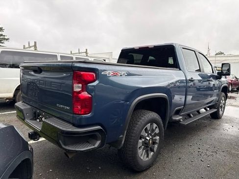 Used 2025 Chevrolet Silverado 2500 Custom AWD/4WD image 16