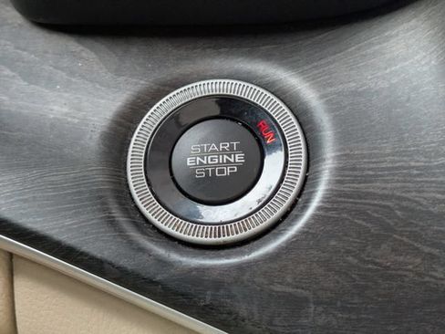Certified 2022 Jeep Grand Cherokee L Limited RWD image 26