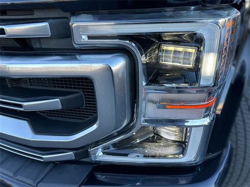 Certified 2021 Ford F250 Platinum w/ FX4 Off-Road Package image 9