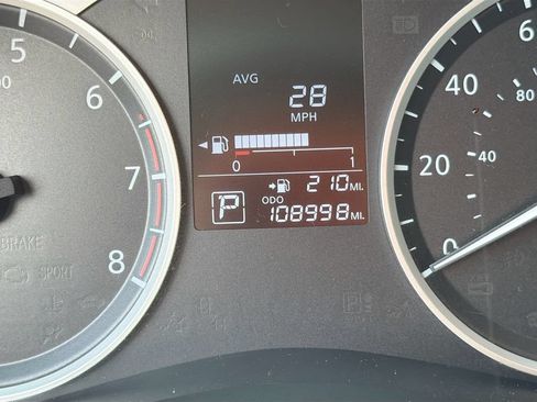 Used 2020 Nissan Versa S FWD image 13