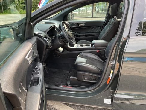 Used 2024 Ford Edge ST w/ Equipment Group 401A AWD/4WD image 11