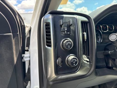 Used 2018 Chevrolet Silverado 1500 LT w/ All Star Edition AWD/4WD image 25