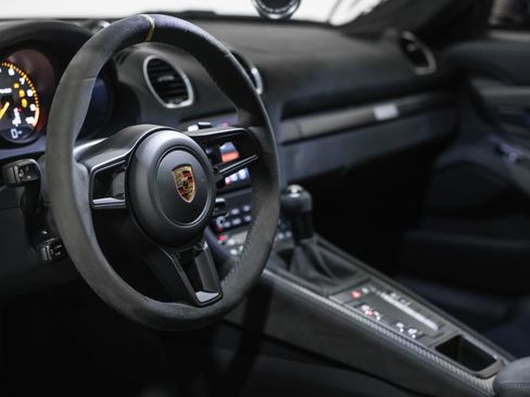 Used 2023 Porsche 718 Cayman GT4 RS RWD image 30