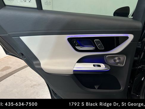 Used 2023 Mercedes-Benz GLC 300 w/ AMG Line image 18