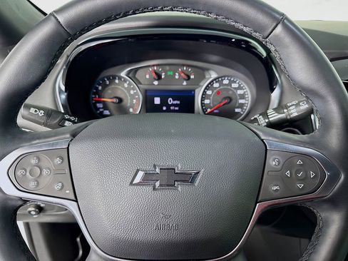 Used 2023 Chevrolet Traverse RS image 16