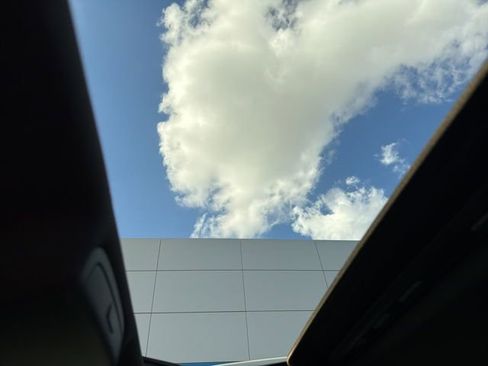 Used 2021 Volkswagen Passat 2.0T R-Line image 11