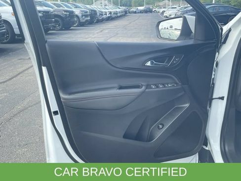 Certified 2022 Chevrolet Equinox RS w/ Infotainment Package AWD/4WD image 22