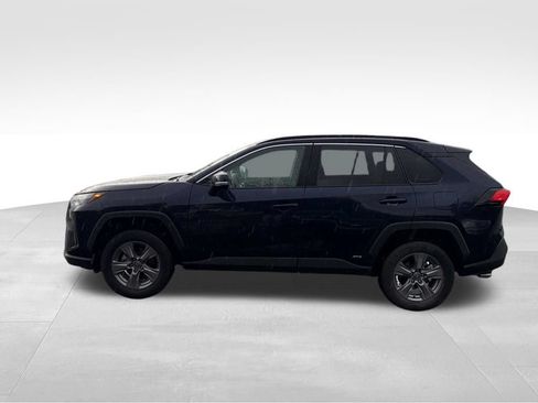 Used 2023 Toyota RAV4 XLE w/ Convenience Package AWD/4WD image 4