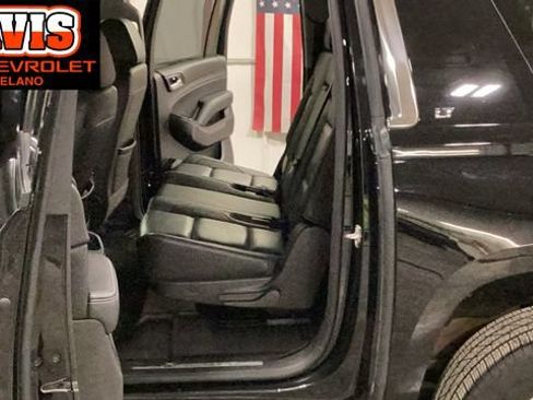 Used 2018 Chevrolet Suburban LT AWD/4WD image 9