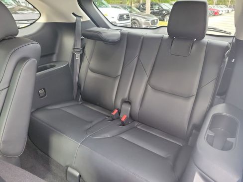 Used 2023 MAZDA CX-9 Touring image 12