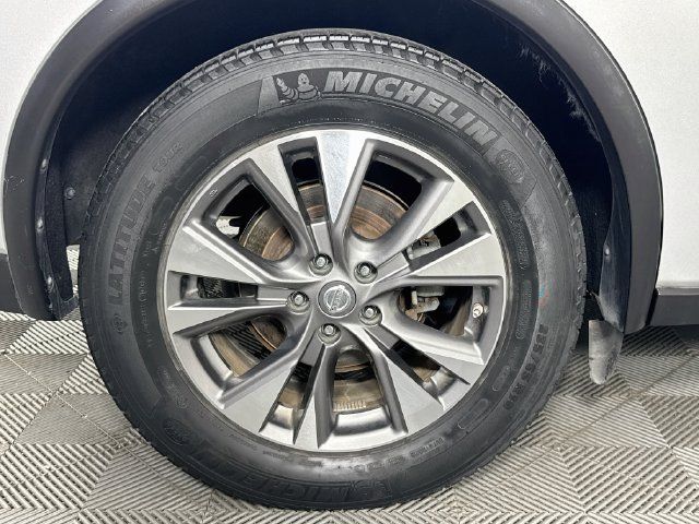 Used 2018 Nissan Murano SV FWD image 30