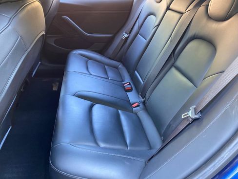 Used 2020 Tesla Model 3 Standard Range Plus RWD image 39