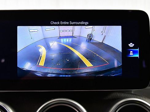 Used 2020 Mercedes-Benz GLC 300 4MATIC image 22