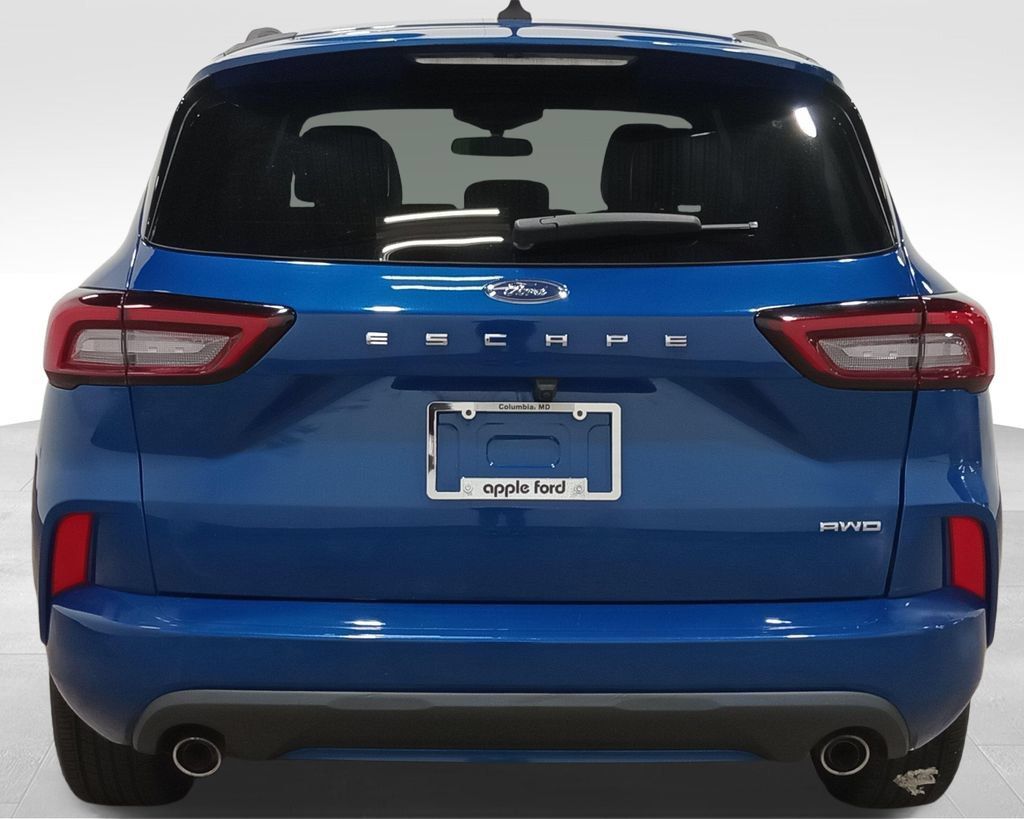 Certified 2023 Ford Escape ST-Line AWD/4WD image 4