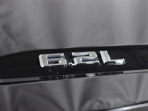 Used 2023 Chevrolet Silverado 1500 High Country w/ Technology Package image 34