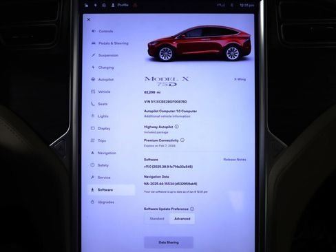 Used 2016 Tesla Model X image 23