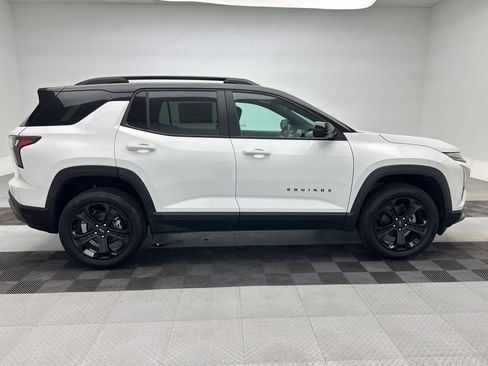 New 2026 Chevrolet Equinox LT w/ Midnight Edition AWD/4WD image 8