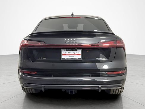 Used 2023 Audi e-tron Prestige AWD/4WD image 4