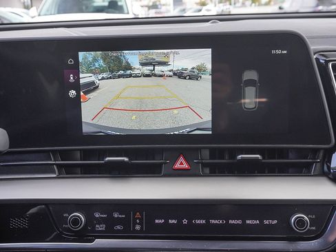 Used 2023 Kia Sportage EX image 48