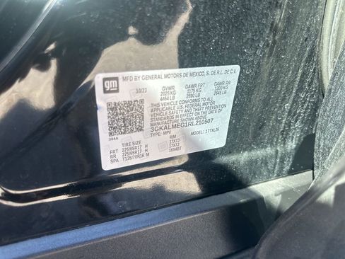 Used 2024 GMC Terrain SLE image 31