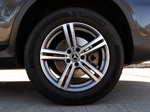 Used 2021 Mercedes-Benz GLC 300 300 image 15