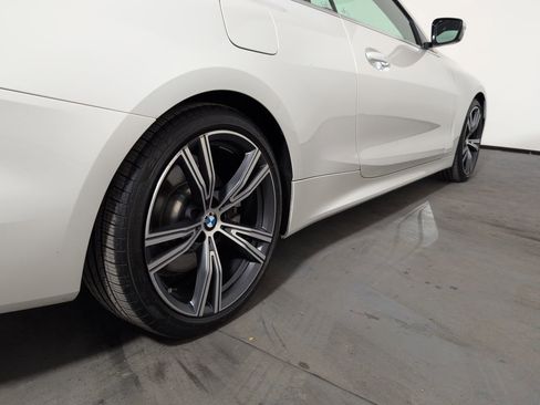 Used 2022 BMW 430i xDrive Convertible w/ Premium Package image 3