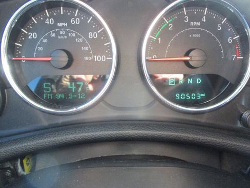 Used 2016 Jeep Wrangler Unlimited Sahara w/ Dual Top Group image 20