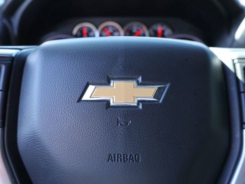 Used 2022 Chevrolet Silverado 2500 Custom w/ Custom Value Package image 26