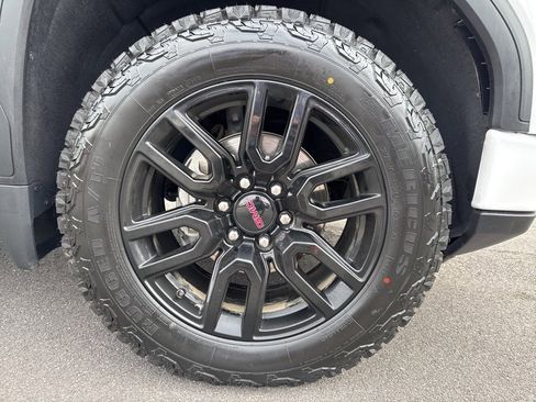 Used 2023 GMC Sierra 1500 Elevation image 11