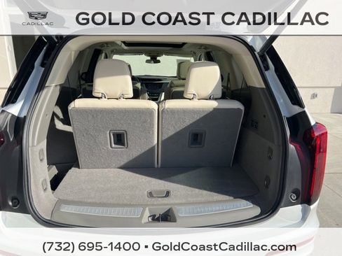 Used 2024 Cadillac XT6 Premium Luxury image 13