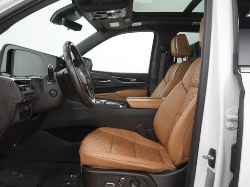 Used 2022 Cadillac Escalade Premium Luxury w/ LPO, Radiant Package AWD/4WD image 24