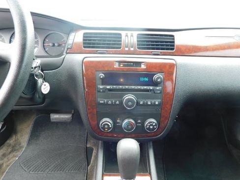 Used 2008 Chevrolet Impala LS image 14