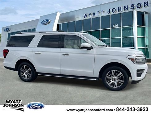Used 2023 Ford Expedition Max Limited image 2
