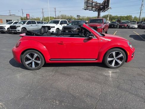 Used 2015 Volkswagen Beetle R-Line FWD image 11