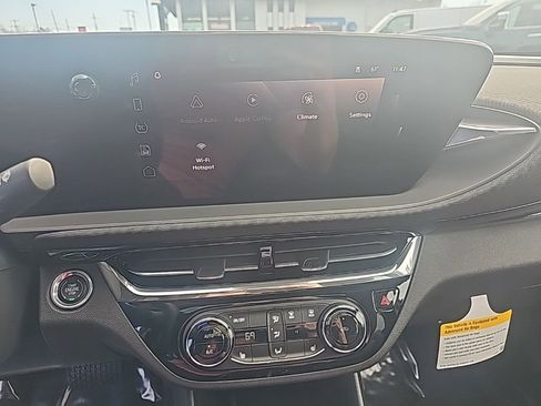 New 2026 Buick Envista Sport Touring image 19