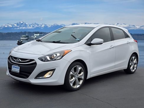 Used 2013 Hyundai Elantra GT w/ Touch & Go Pkg FWD image 18